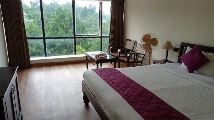Valley View Room